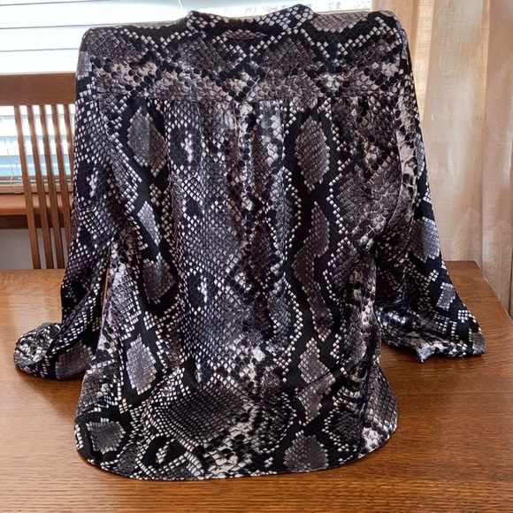 Michael Michael Kors sheer reptile blouse - Picture 2 of 7